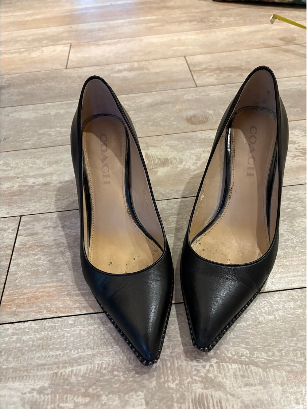 Coach Black Leather Pointed Toe Pumps Heels Size 5.5B Studded Trim